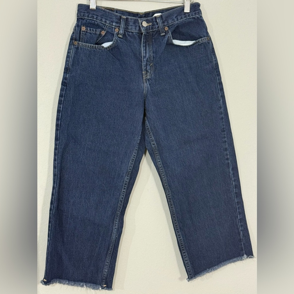 Levi’s 577 Low Rise Loose Fit Jeans Womens 8M Raw Hem Cropped